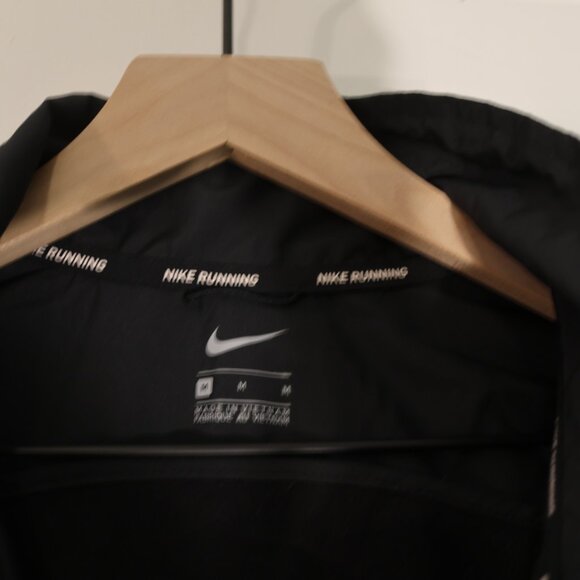 Women's Nike Running Vest - Size Medium - Picture 3 of 5